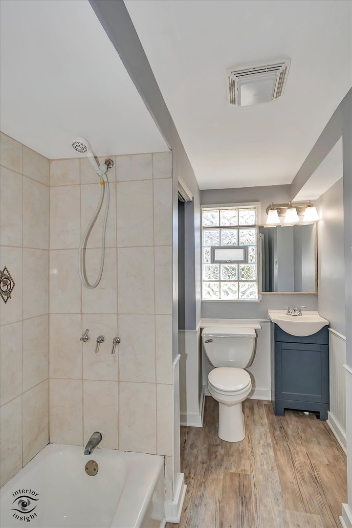 7515 W 61st Street, Summit, IL 60501