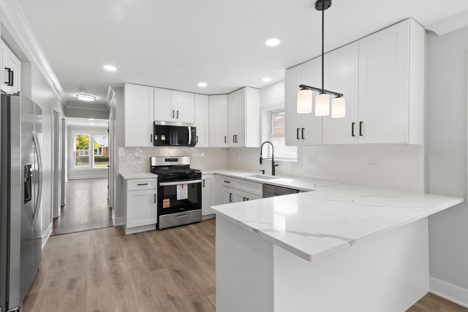 8804 S Fairfield Avenue, Evergreen Park, IL 60805