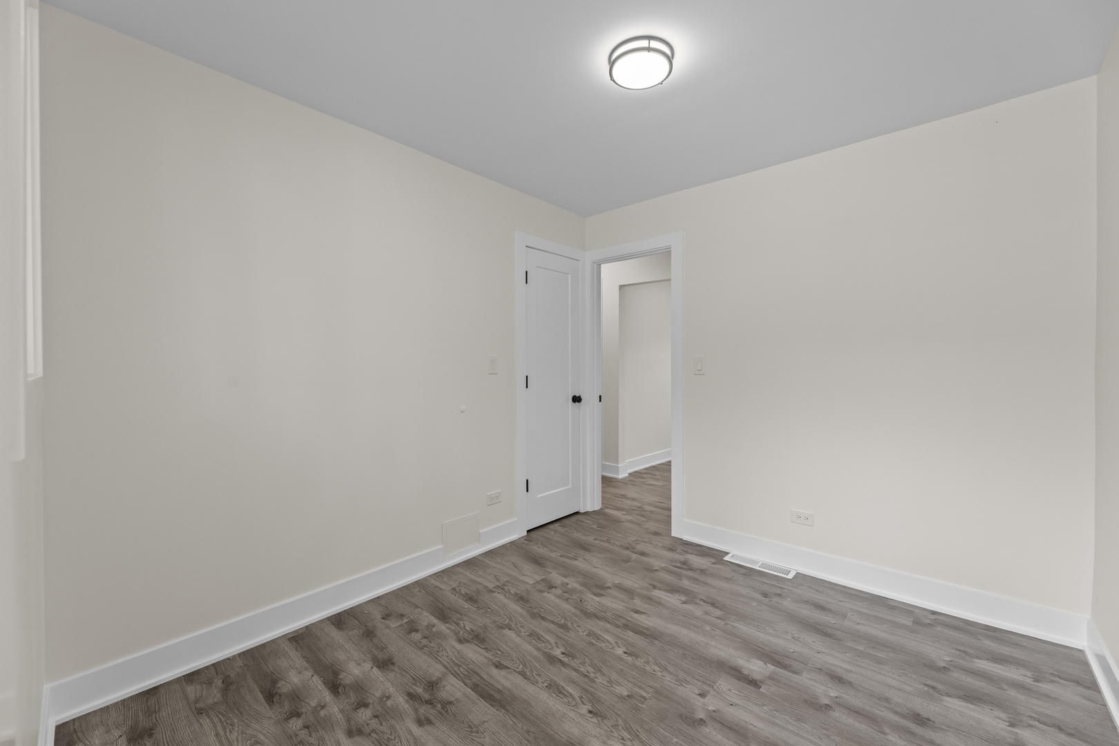 17157 Chicago Avenue, Lansing, IL 60438