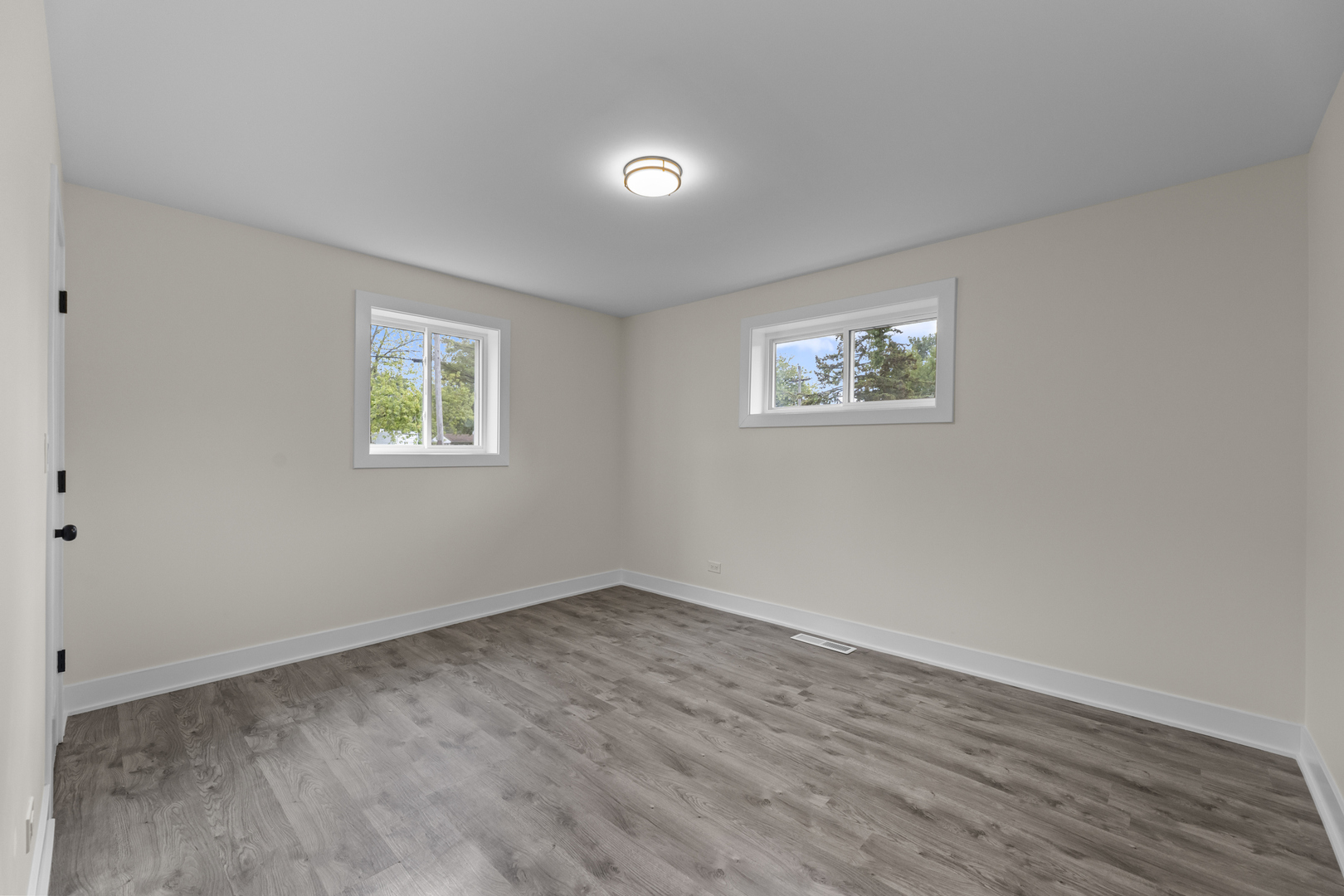 17157 Chicago Avenue, Lansing, IL 60438