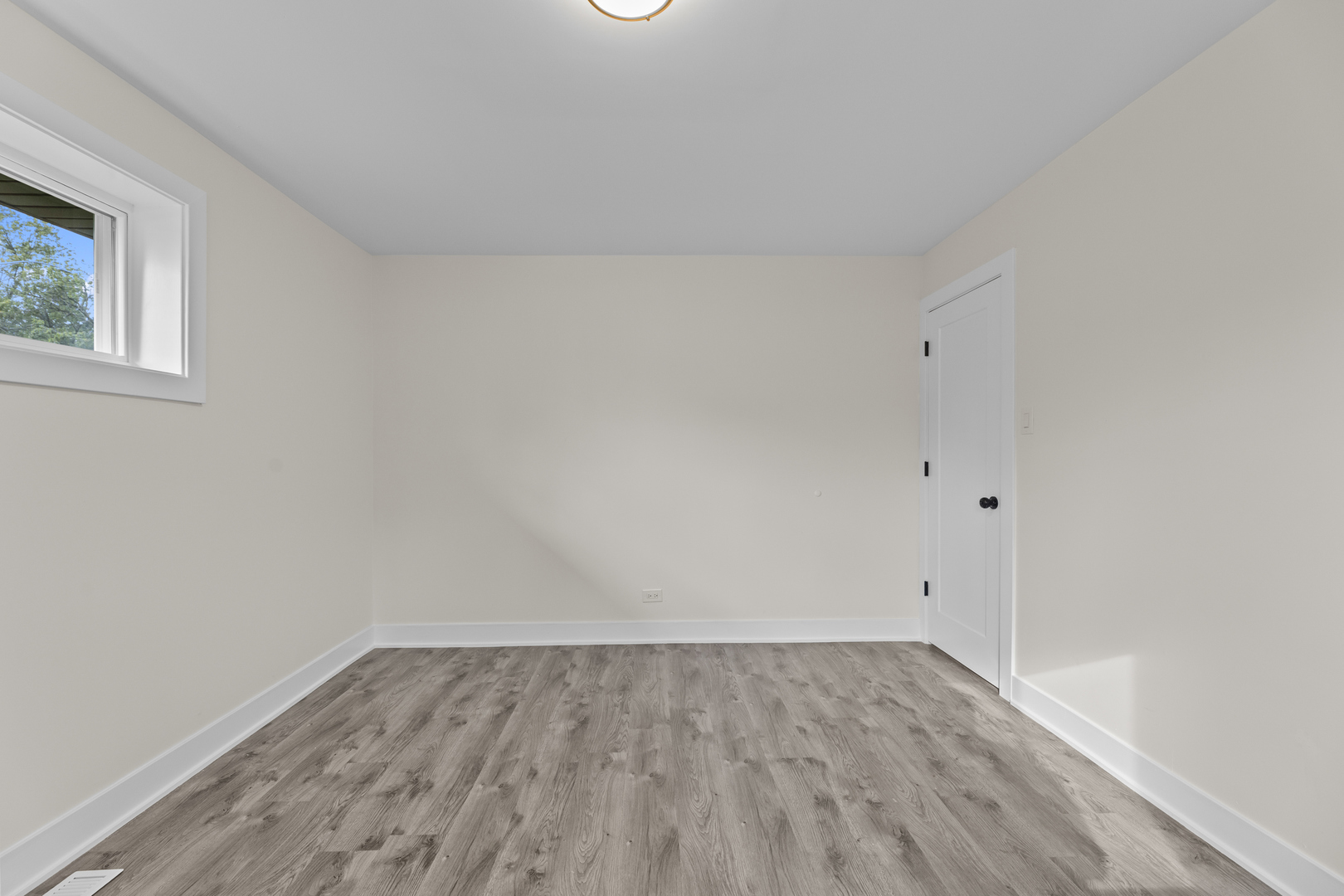 17157 Chicago Avenue, Lansing, IL 60438