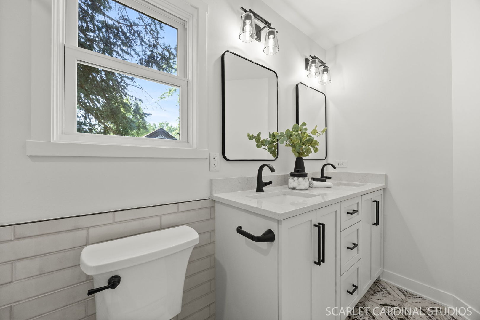 715 N Brainard Street, Naperville, IL 60563