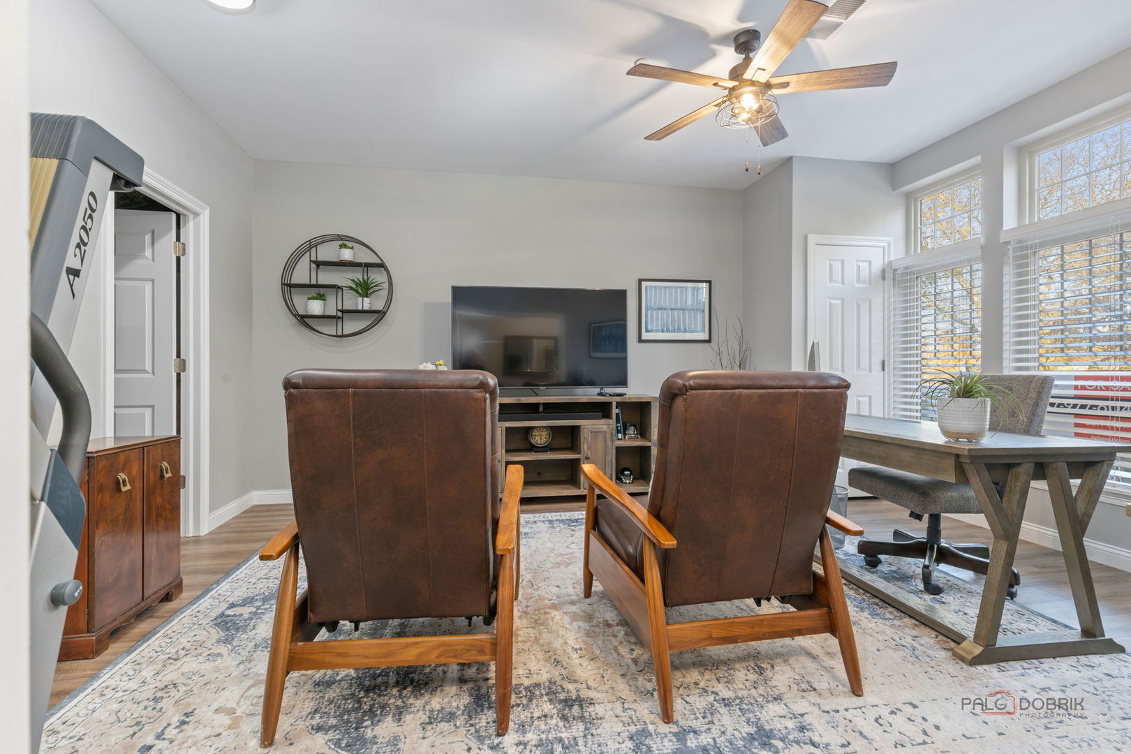 616 Parkside Court, Libertyville, IL 60048