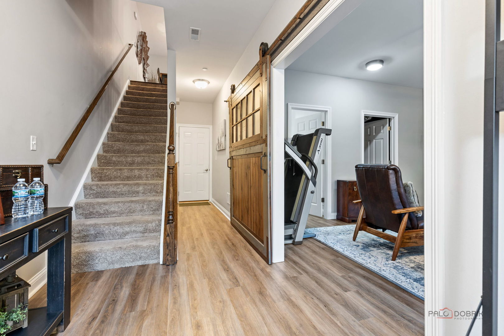 616 Parkside Court, Libertyville, IL 60048