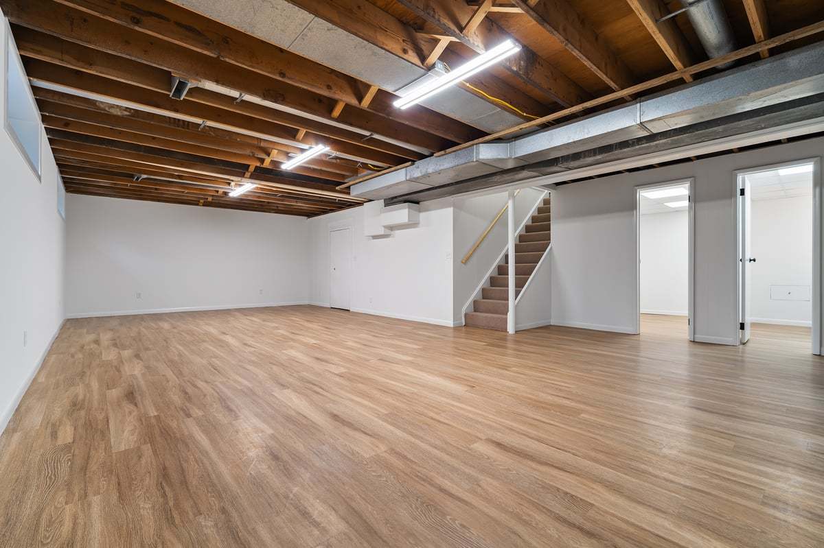 319 Hillside Lane, Bloomington, IL 61701