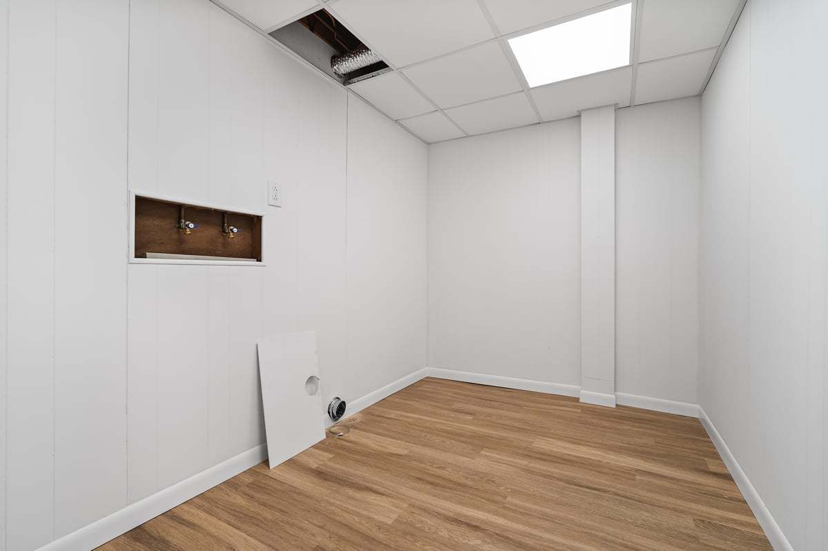 319 Hillside Lane, Bloomington, IL 61701