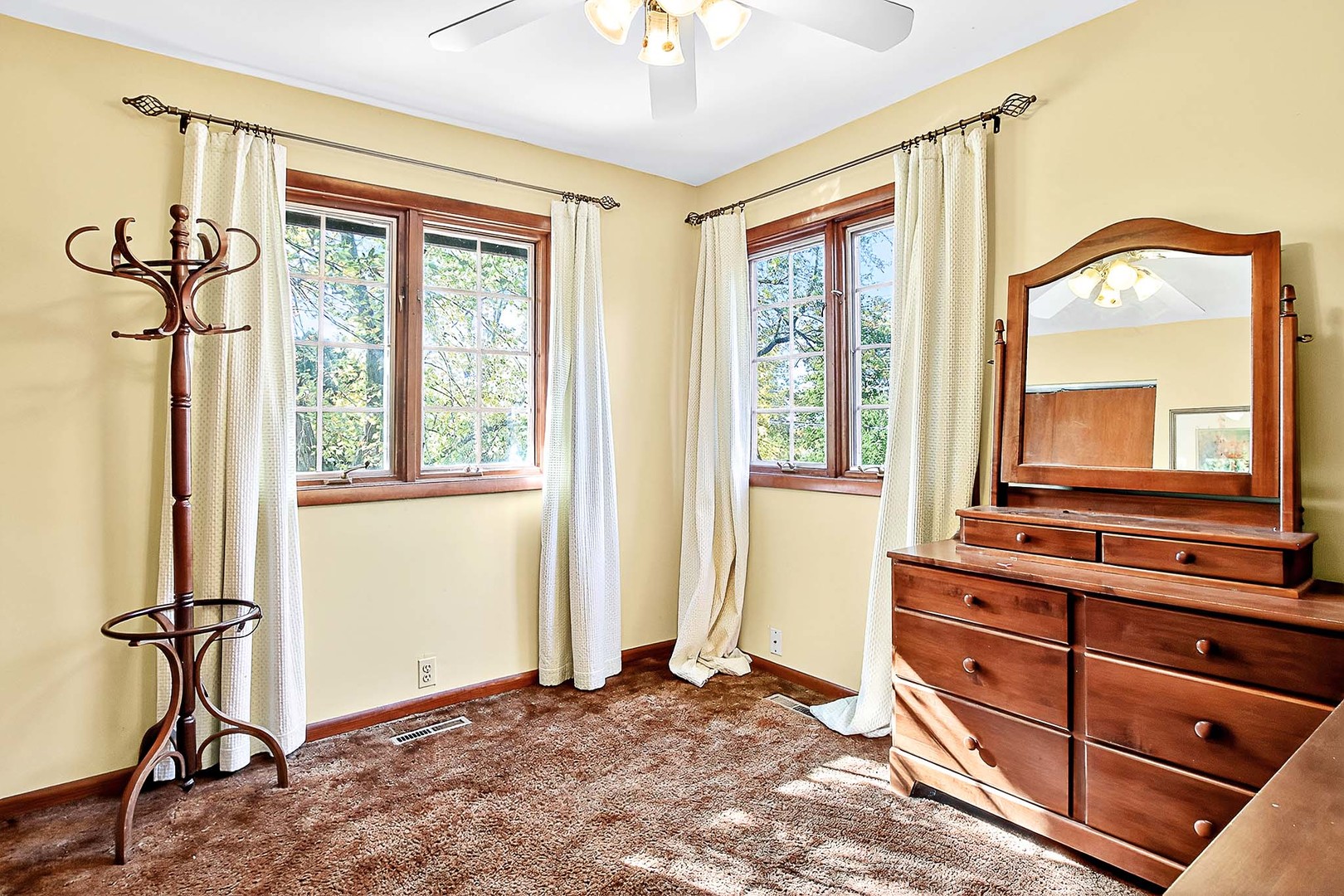 12582 W Beach Road, Beach Park, IL 60087