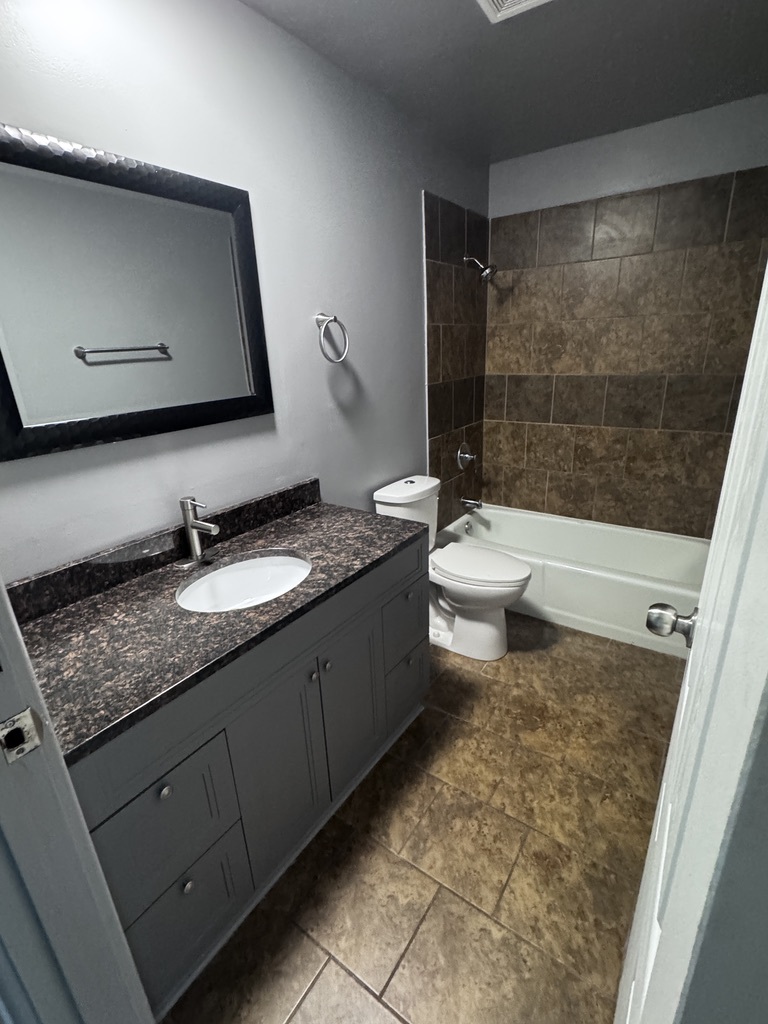 19408 Lake Shore Drive #1S, Lynwood, IL 60411