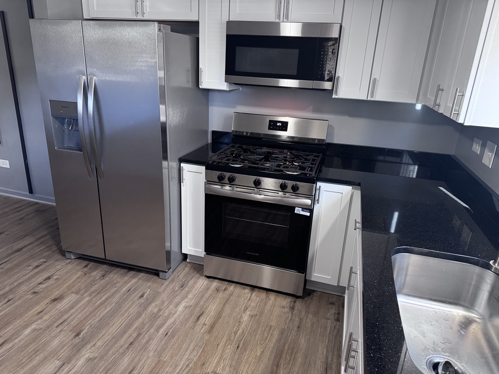 19408 Lake Shore Drive #1S, Lynwood, IL 60411