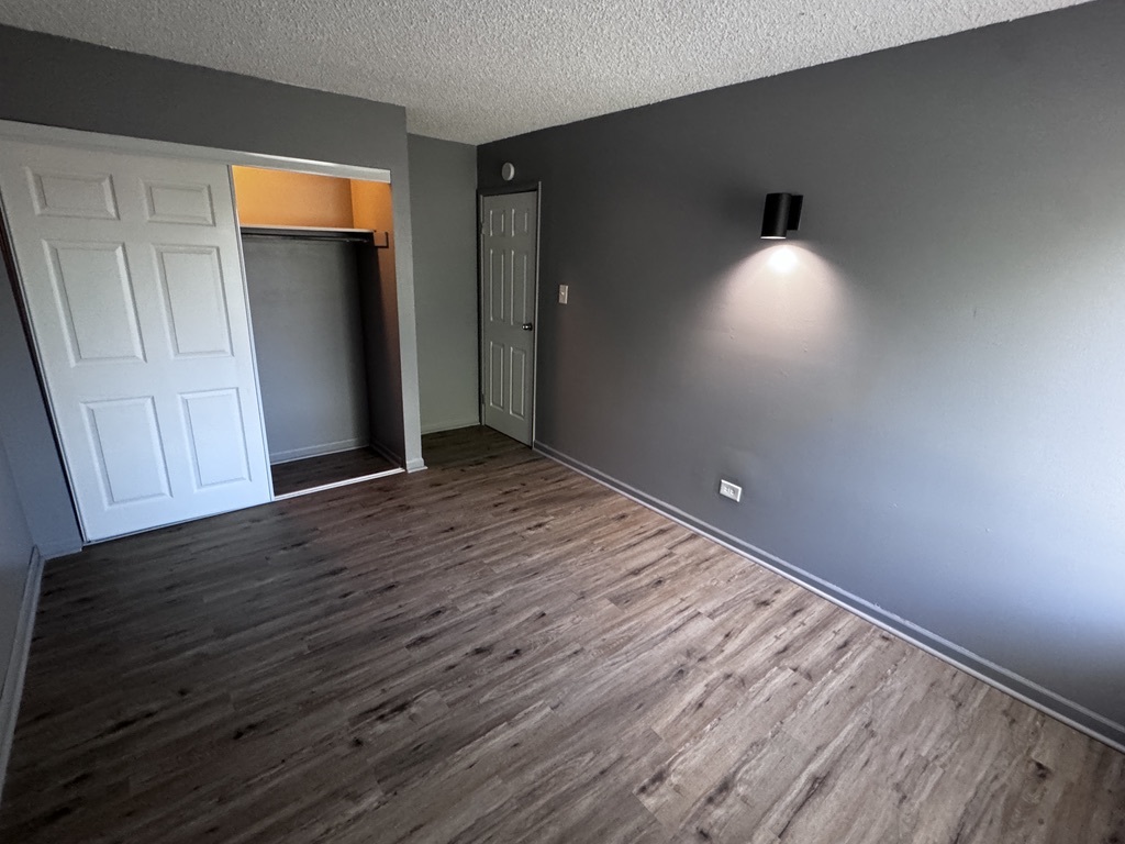 19408 Lake Shore Drive #1S, Lynwood, IL 60411