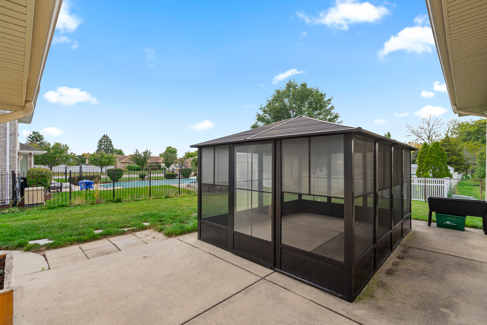 15642 Plum Tree Drive, Orland Park, IL 60462