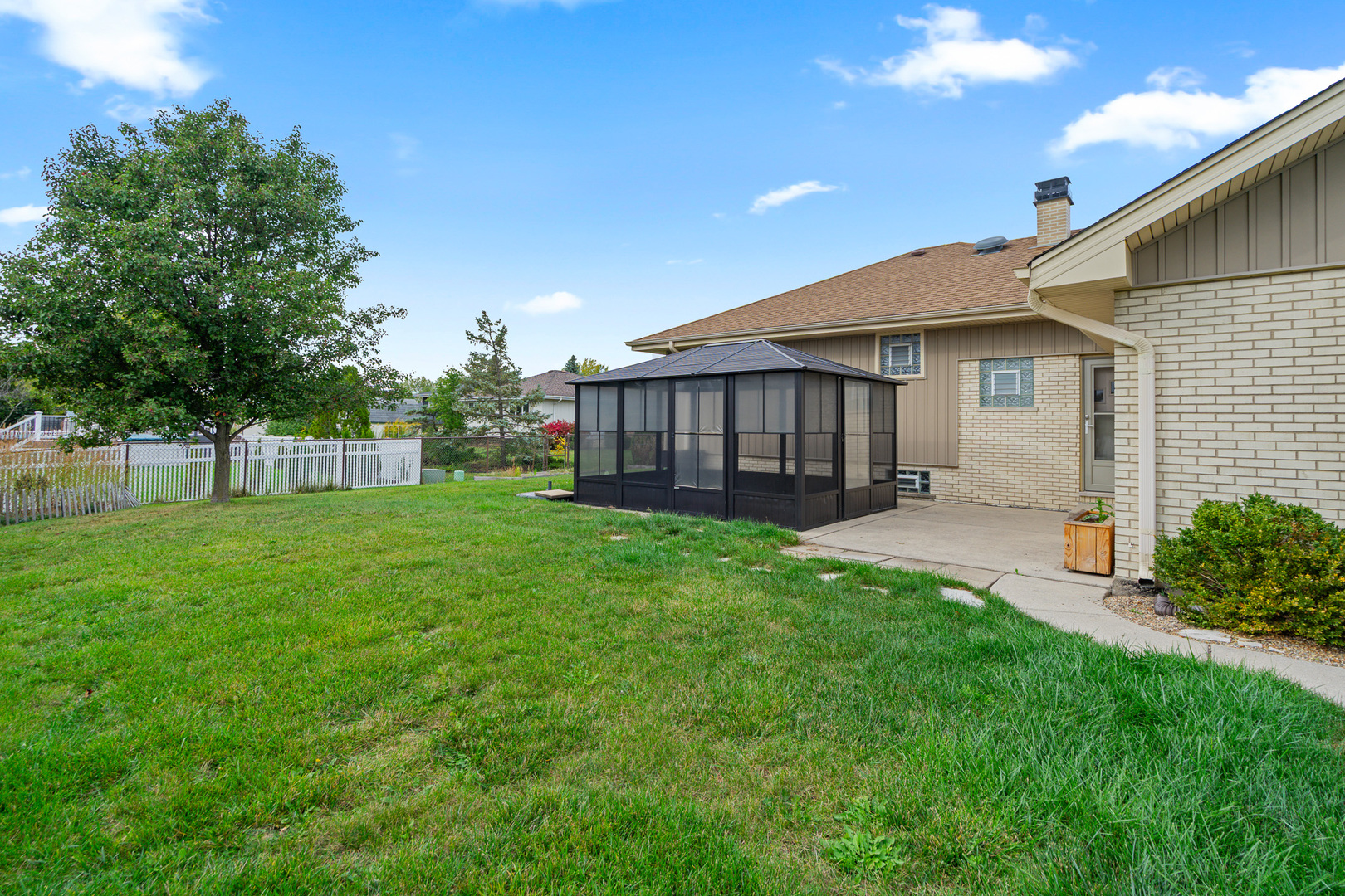 15642 Plum Tree Drive, Orland Park, IL 60462