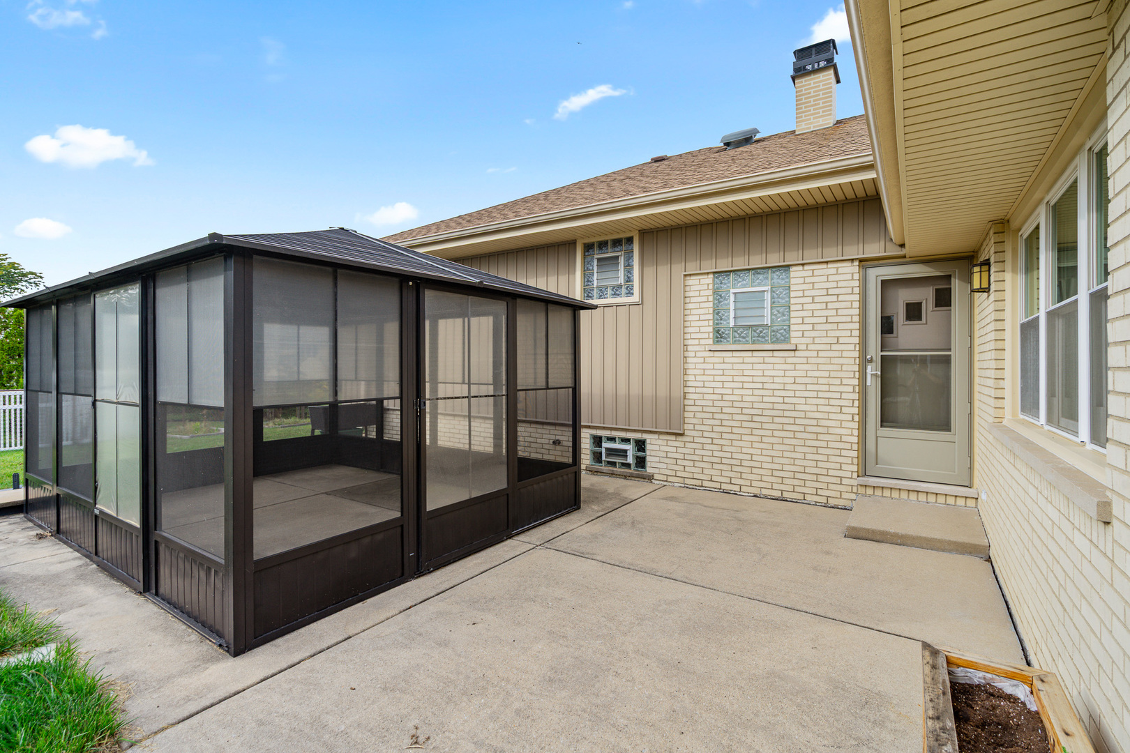 15642 Plum Tree Drive, Orland Park, IL 60462