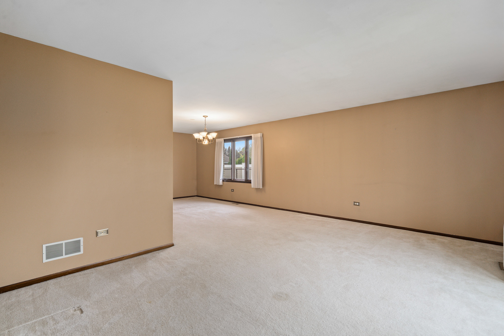 15642 Plum Tree Drive, Orland Park, IL 60462