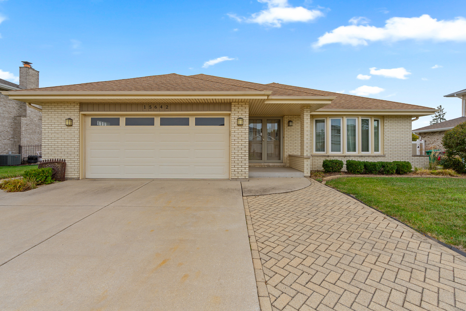 15642 Plum Tree Drive, Orland Park, IL 60462