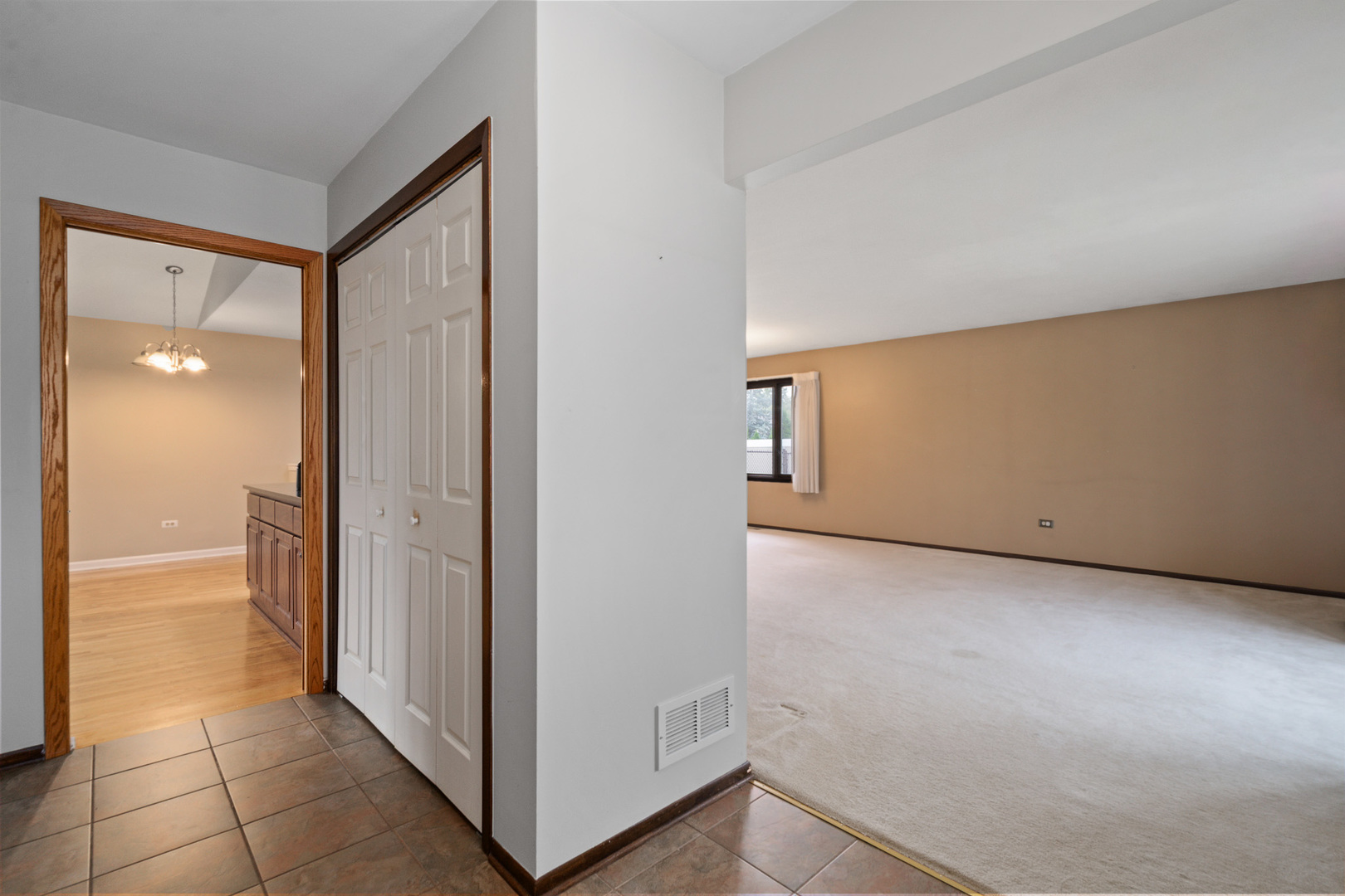 15642 Plum Tree Drive, Orland Park, IL 60462