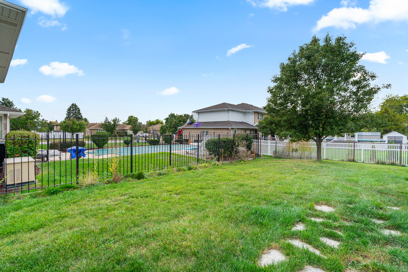 15642 Plum Tree Drive, Orland Park, IL 60462