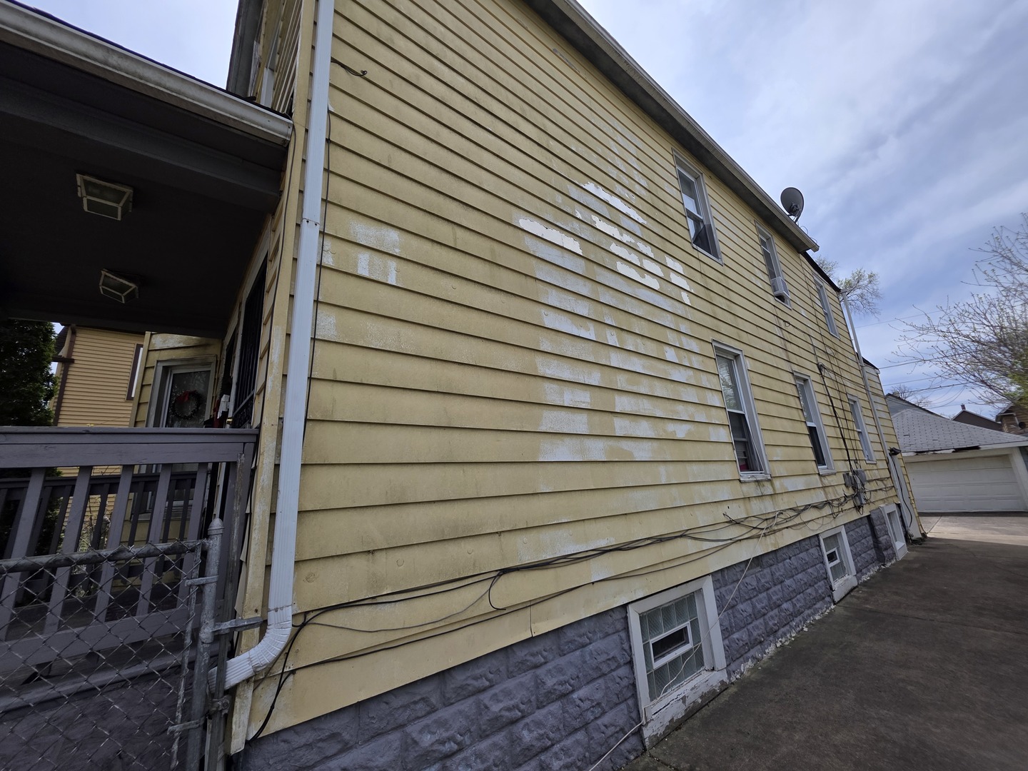 136 S 10th Avenue, Maywood, IL 60153