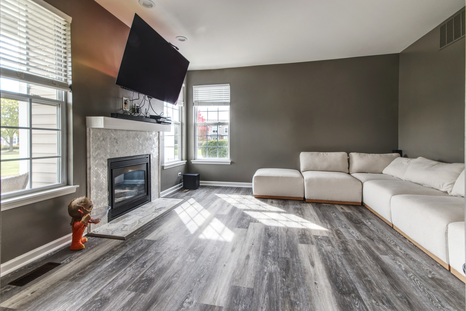 220 St James Parkway #A, Sugar Grove, IL 60554