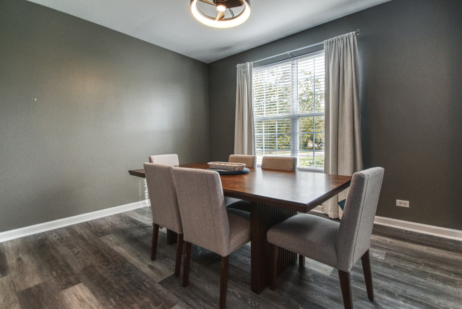 220 St James Parkway #A, Sugar Grove, IL 60554