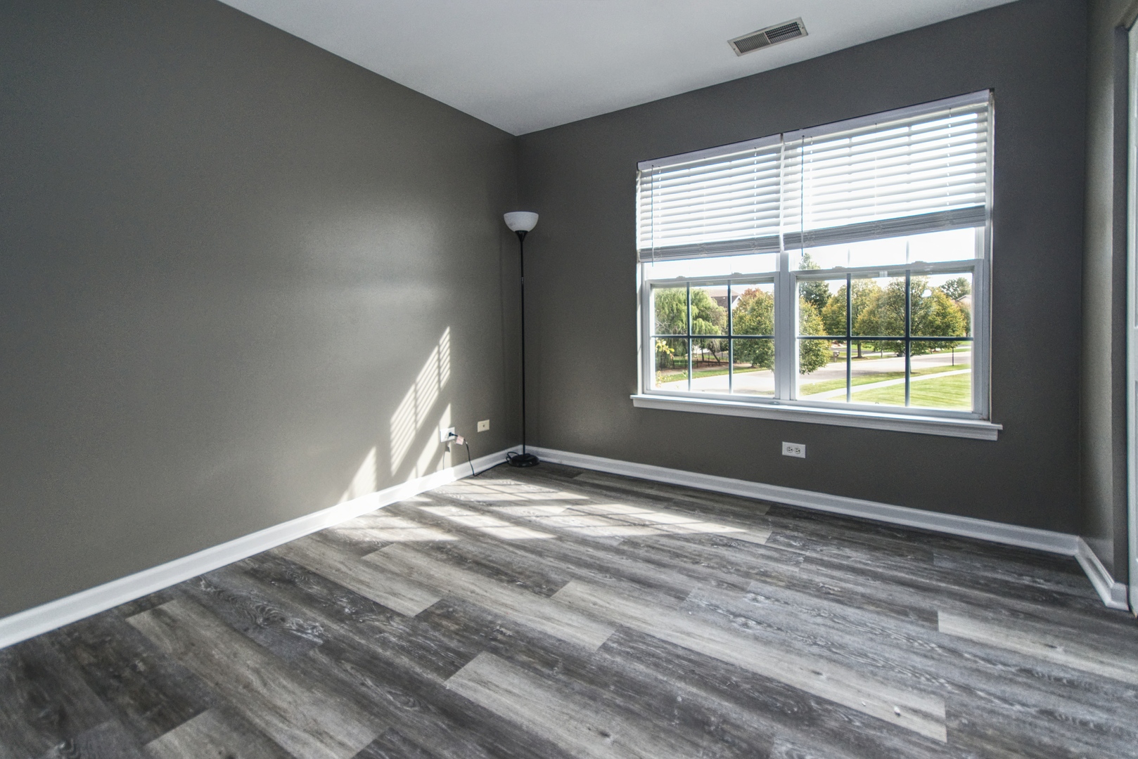 220 St James Parkway #A, Sugar Grove, IL 60554