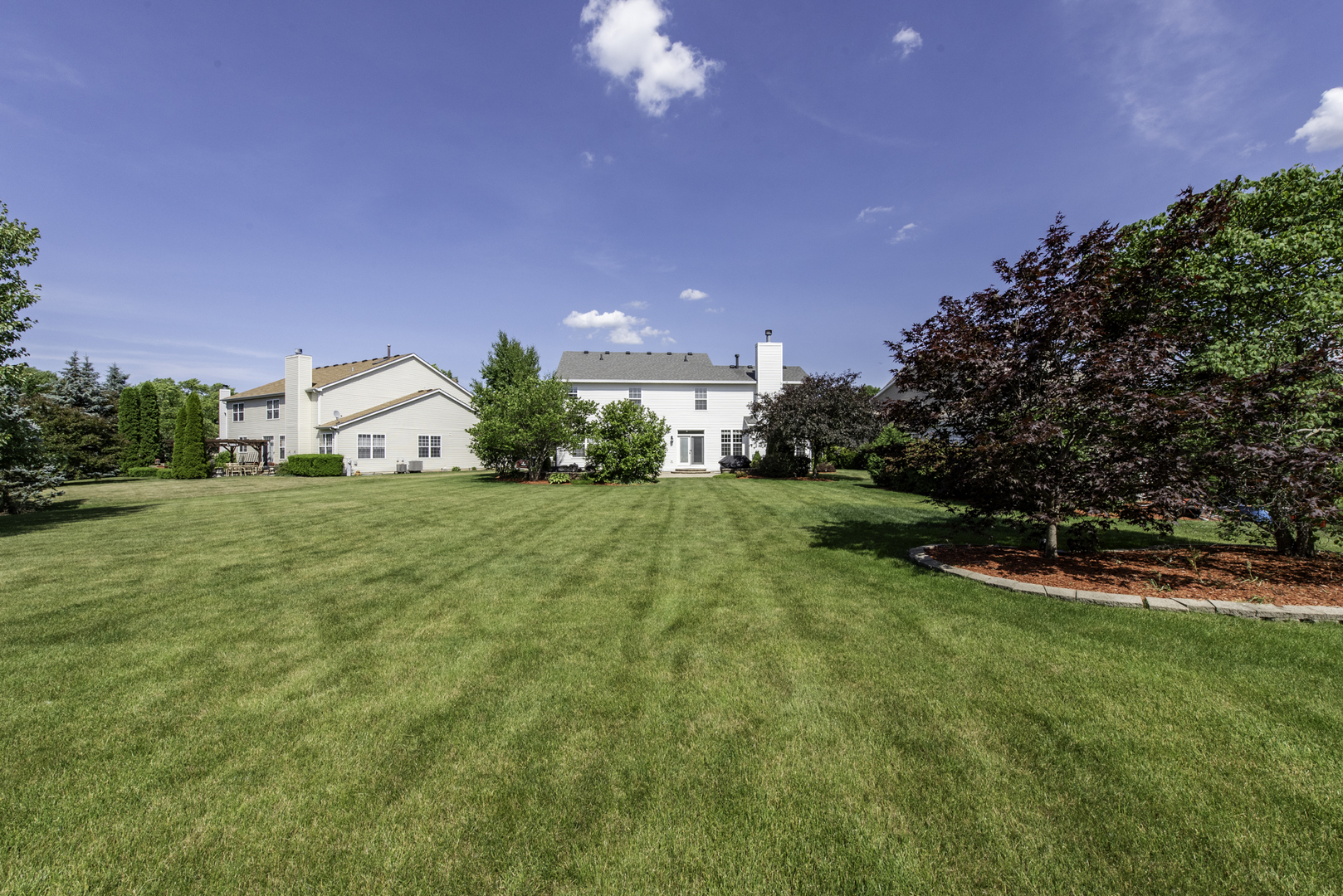 1650 Natures Way, Lindenhurst, IL 60046