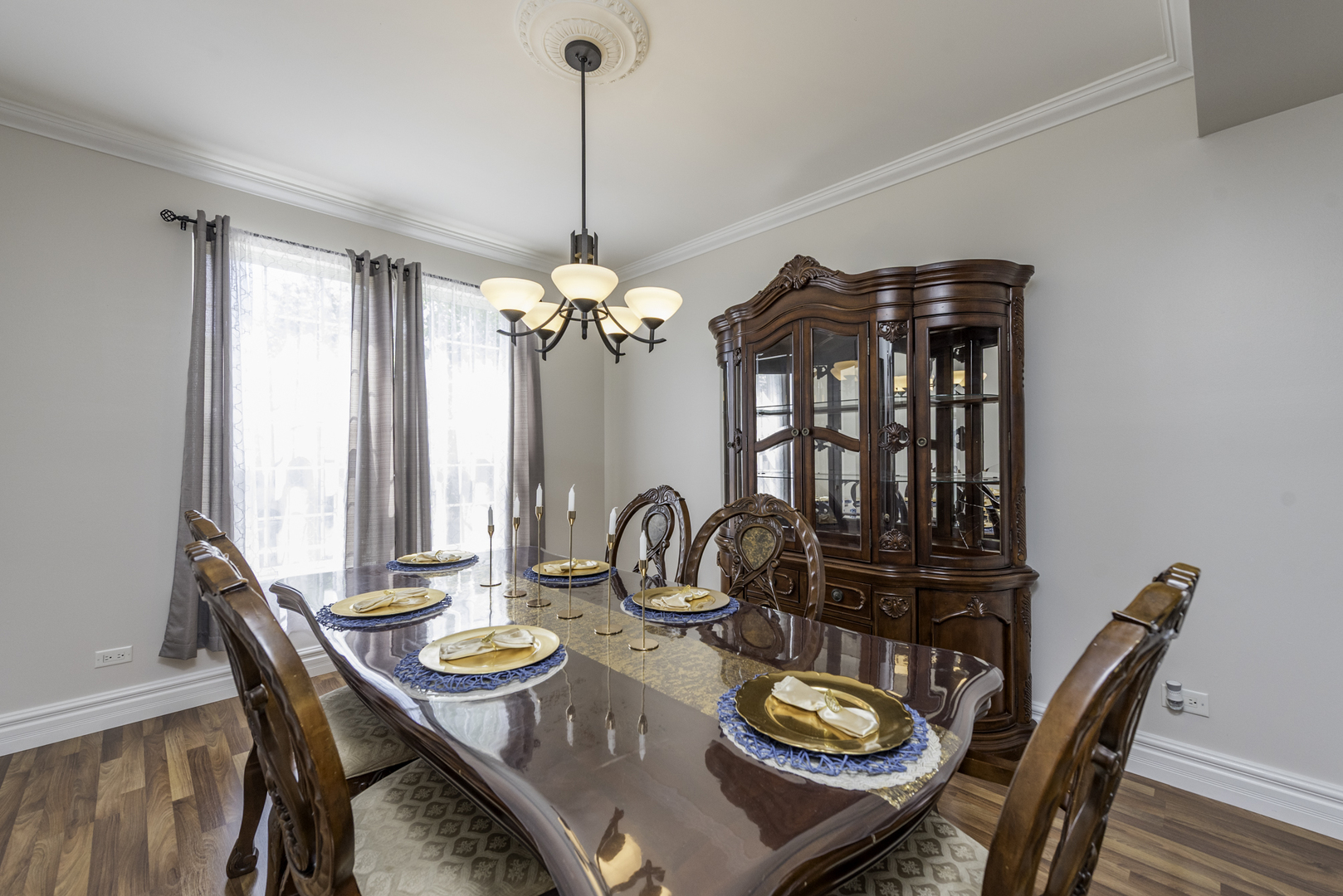 1650 Natures Way, Lindenhurst, IL 60046