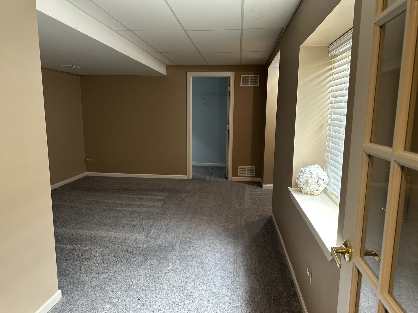 1650 Natures Way, Lindenhurst, IL 60046