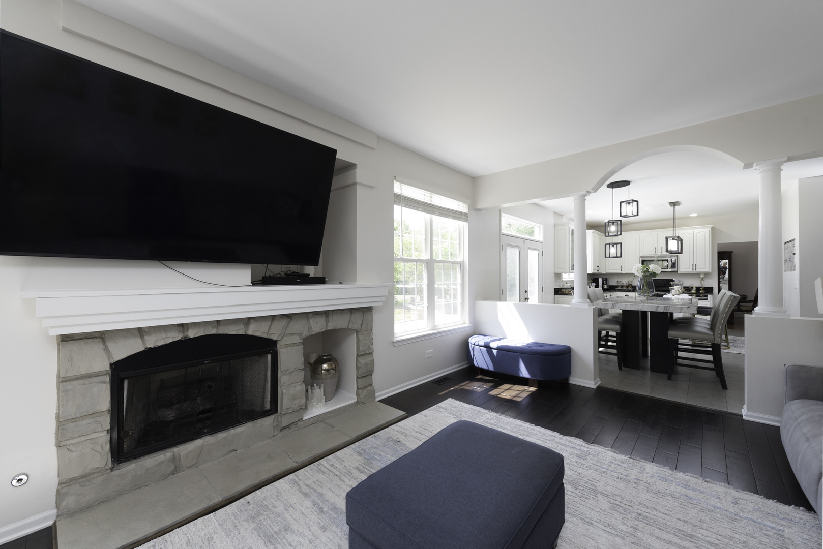 1650 Natures Way, Lindenhurst, IL 60046