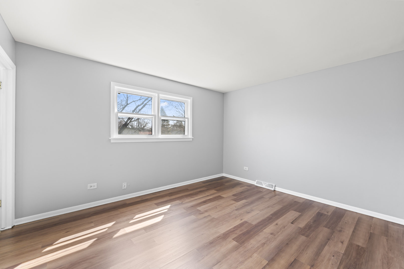 4827 IMPERIAL Drive, Richton Park, IL 60471