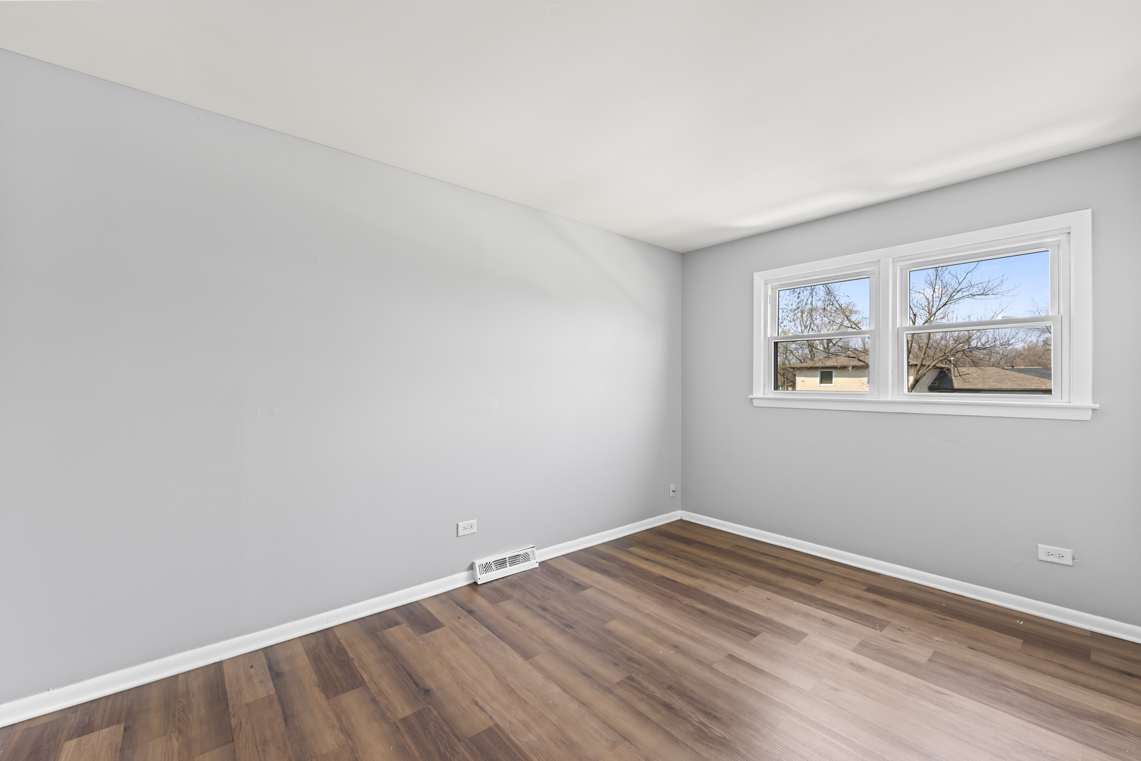 4827 IMPERIAL Drive, Richton Park, IL 60471