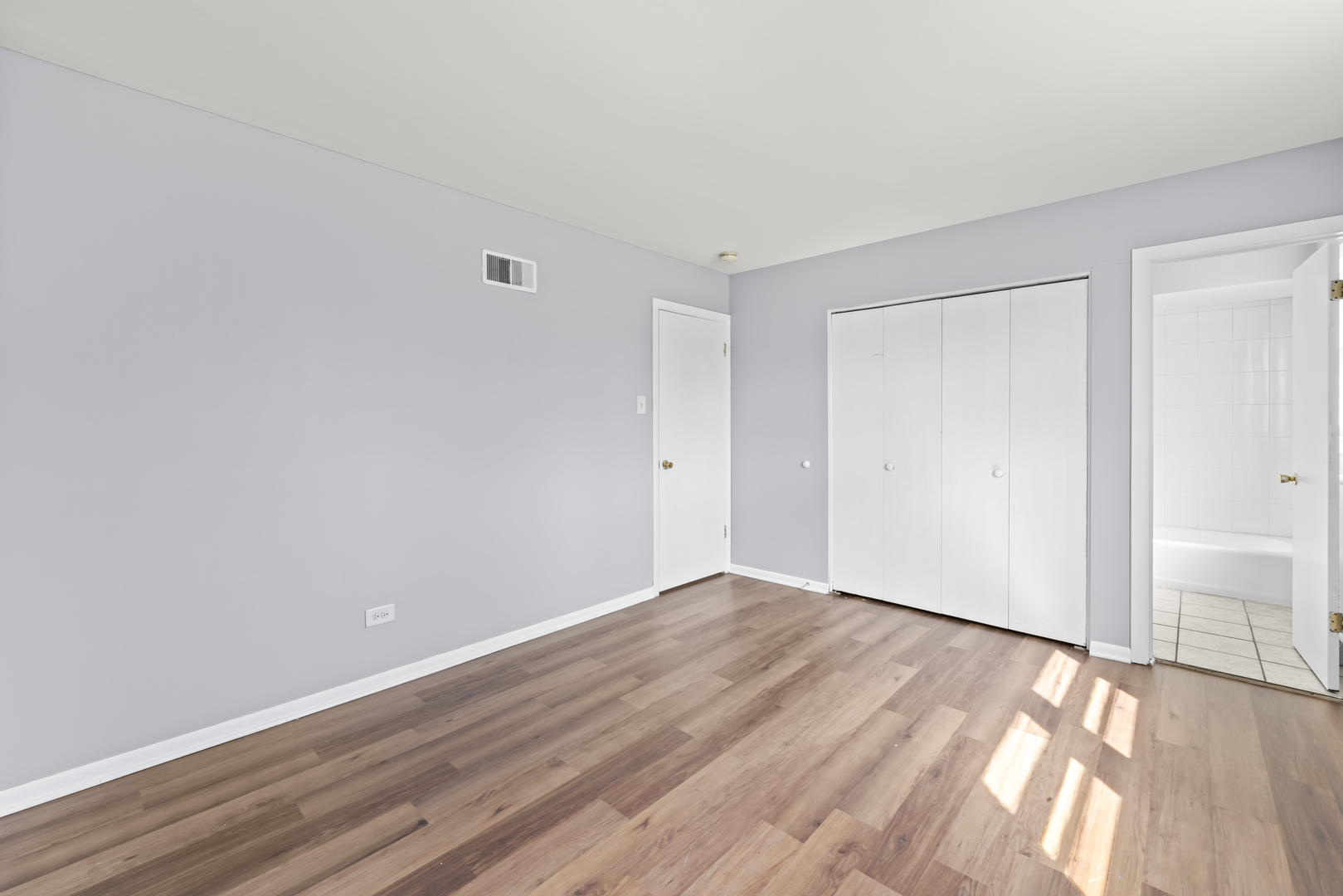 4827 IMPERIAL Drive, Richton Park, IL 60471