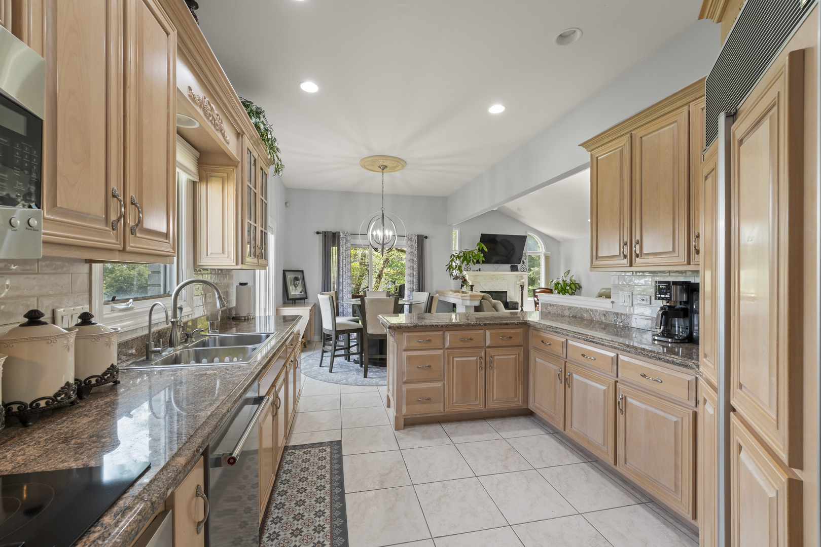 16328 Bob White Circle, Orland Park, IL 60467