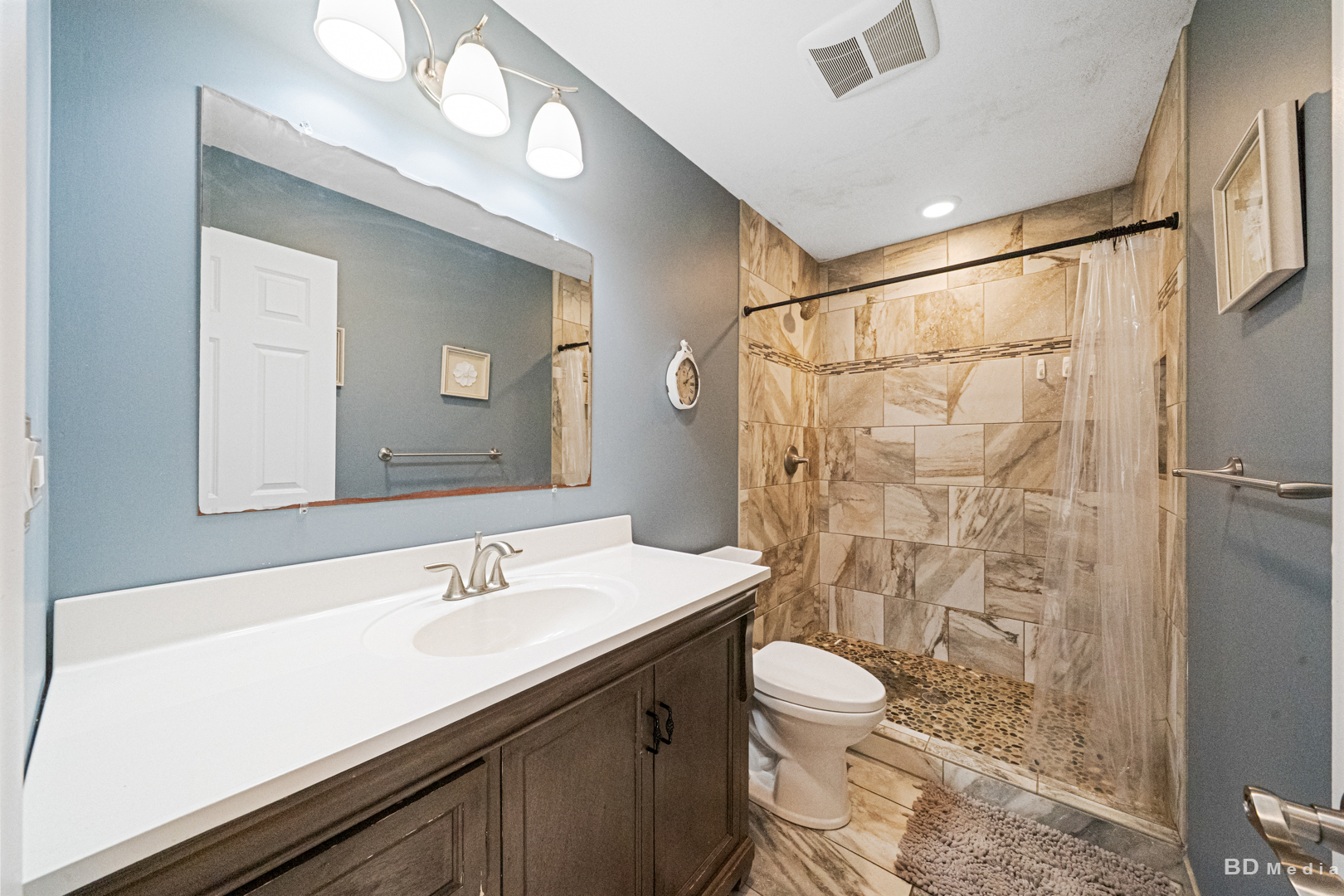 571 Hitchcock Avenue, Lisle, IL 60532