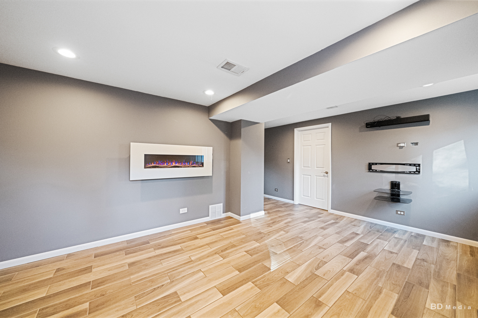 571 Hitchcock Avenue, Lisle, IL 60532