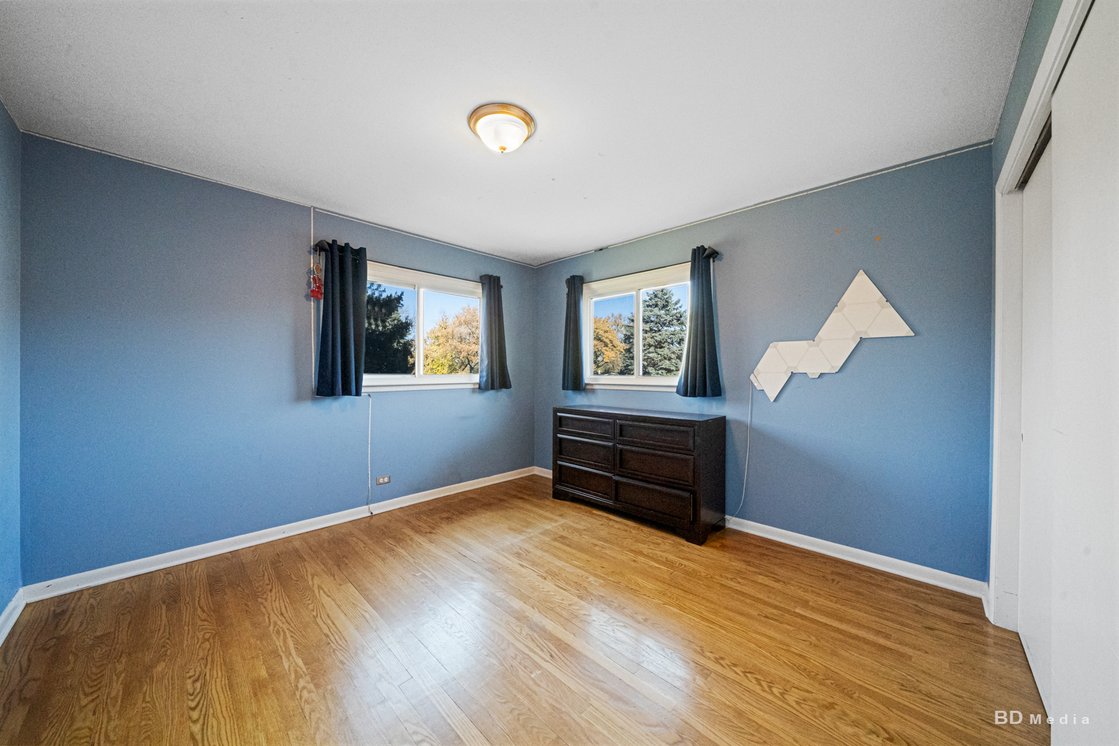 571 Hitchcock Avenue, Lisle, IL 60532