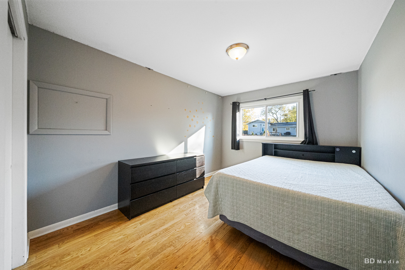 571 Hitchcock Avenue, Lisle, IL 60532