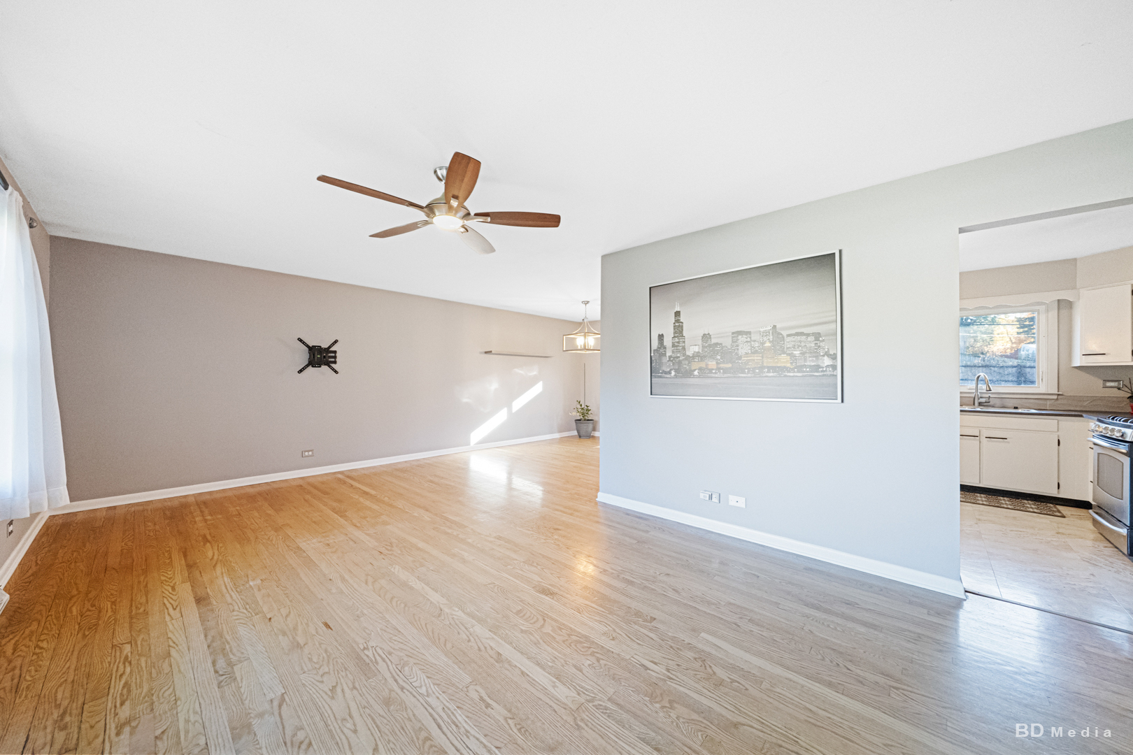 571 Hitchcock Avenue, Lisle, IL 60532