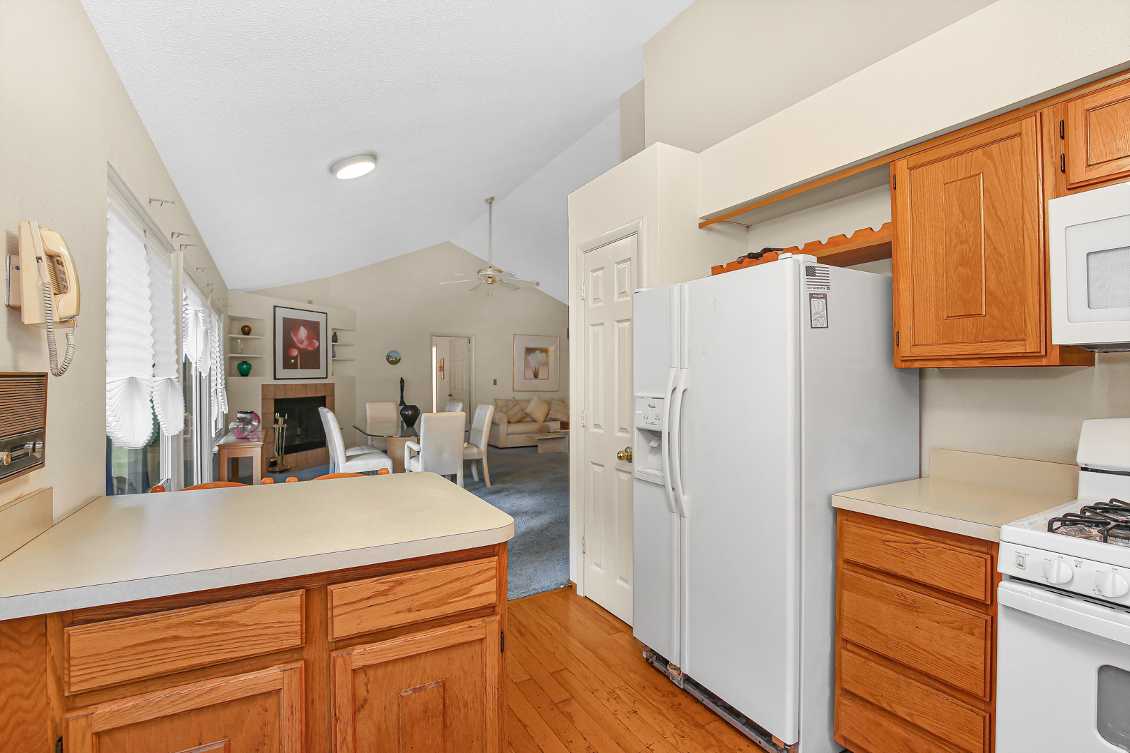 140 Rockhurst Road, Bolingbrook, IL 60440