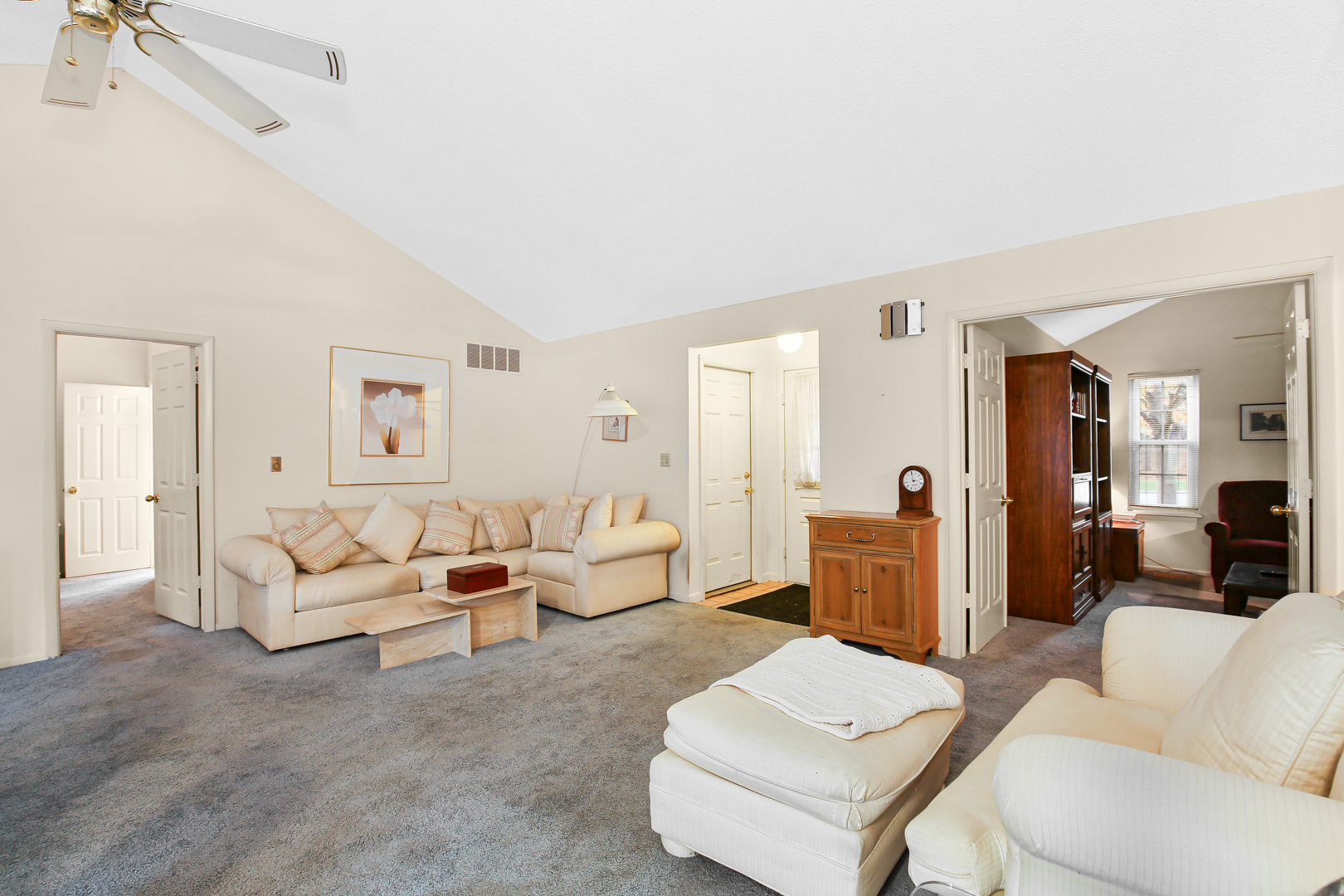 140 Rockhurst Road, Bolingbrook, IL 60440