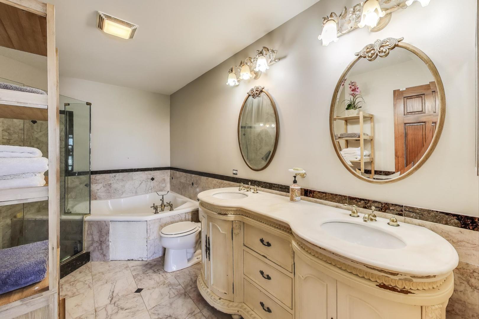 345 W Asbury Drive, Round Lake, IL 60073