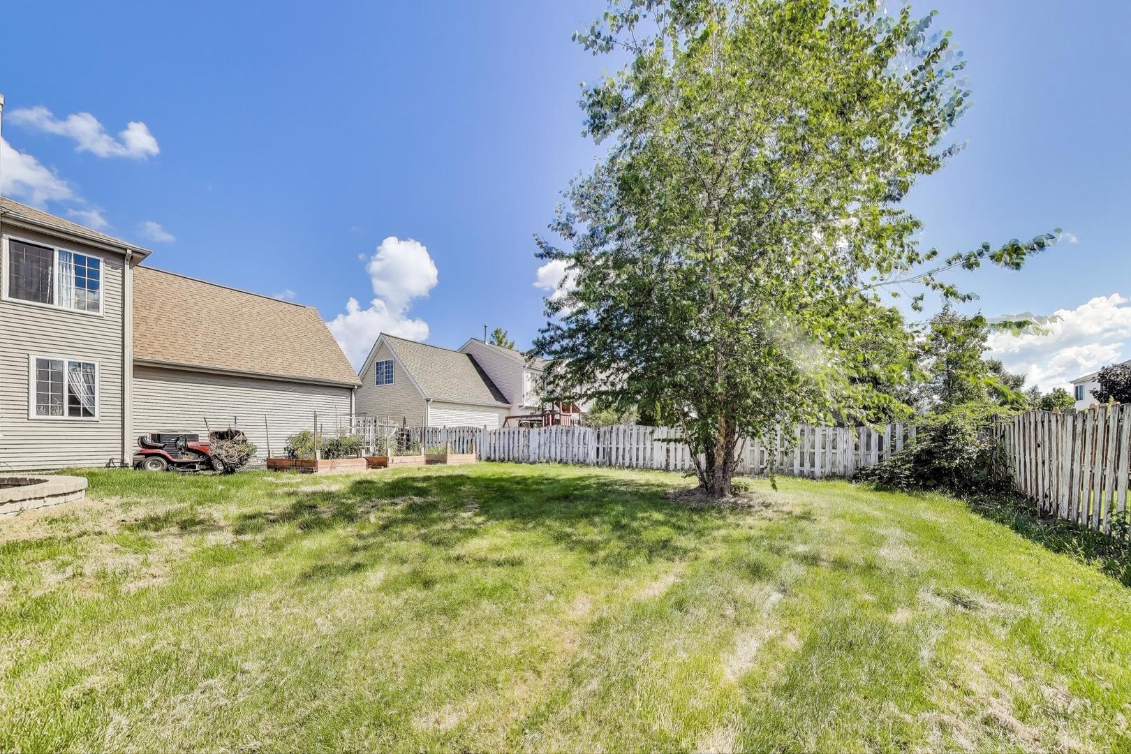 345 W Asbury Drive, Round Lake, IL 60073