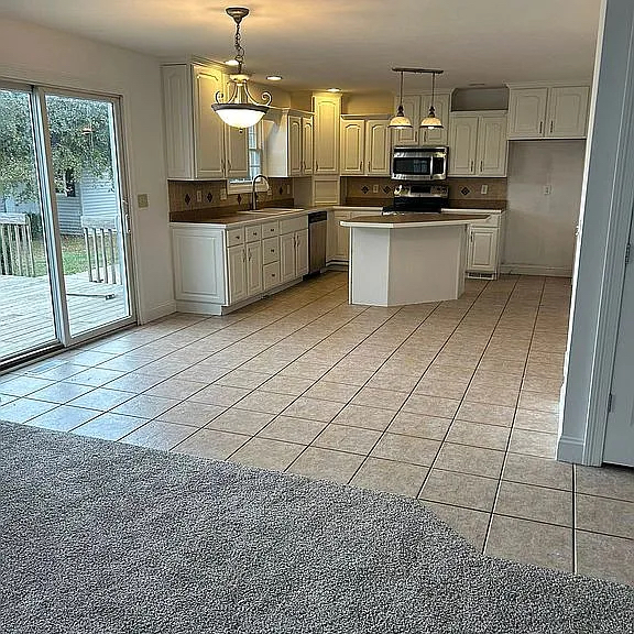 1713 W Bob O Link Drive, Pontiac, IL 61764