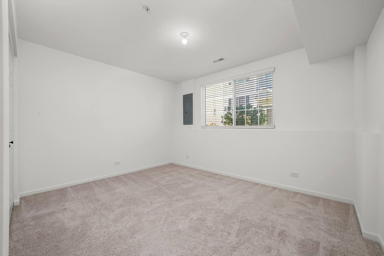 1455 Manning Avenue, Montgomery, IL 60538