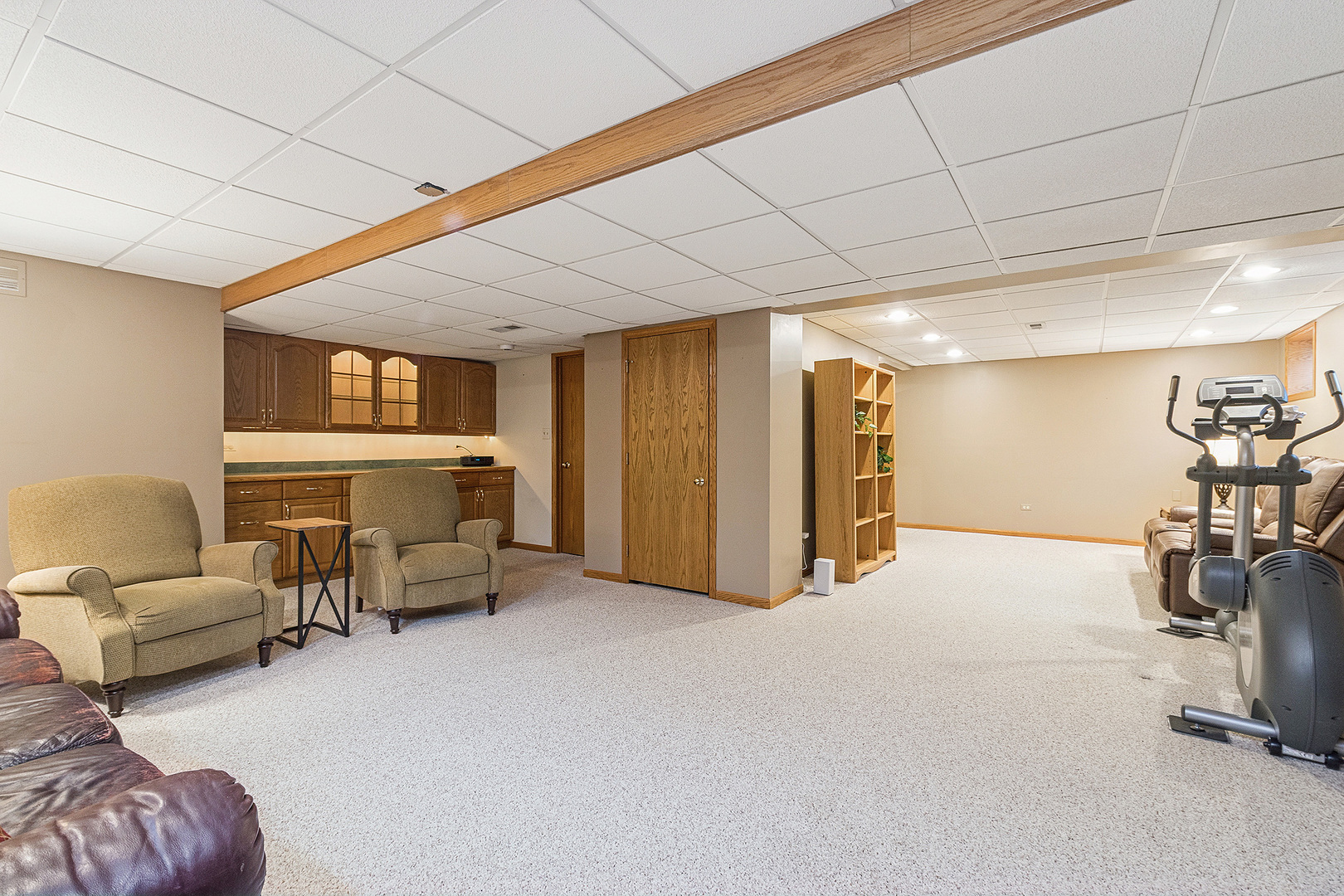 16414 Paw Paw Avenue, Orland Park, IL 60467