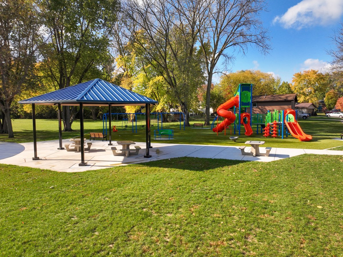 520 N Lyle Avenue, Elgin, IL 60123