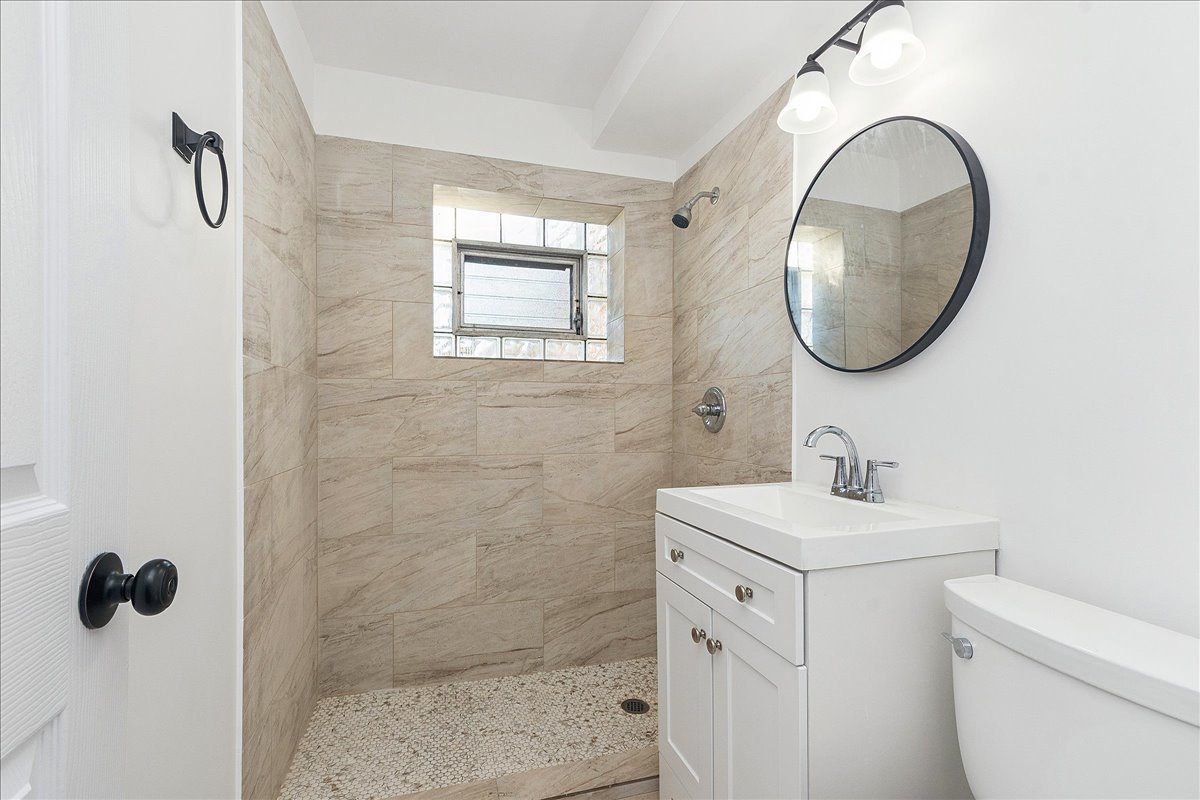 8323 Melvina Avenue, Burbank, IL 60459