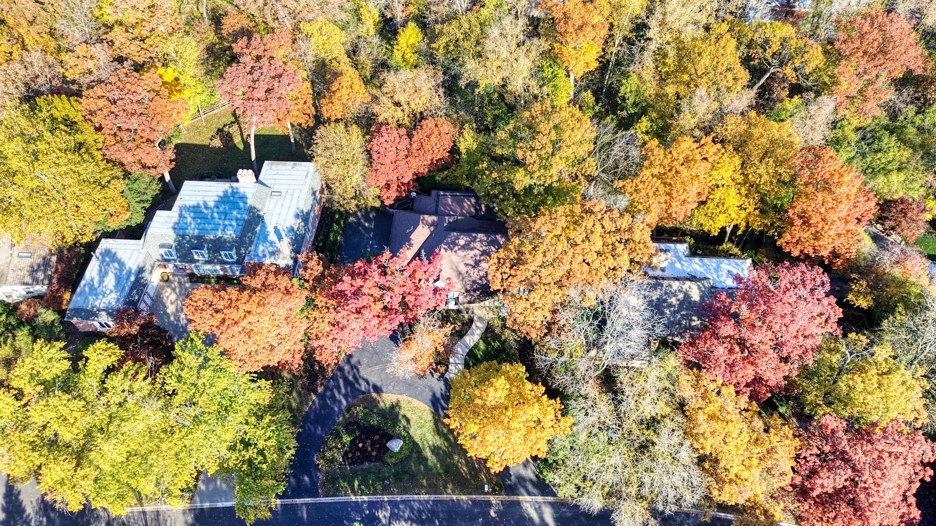 13 Woodgate Drive, Burr Ridge, IL 60527