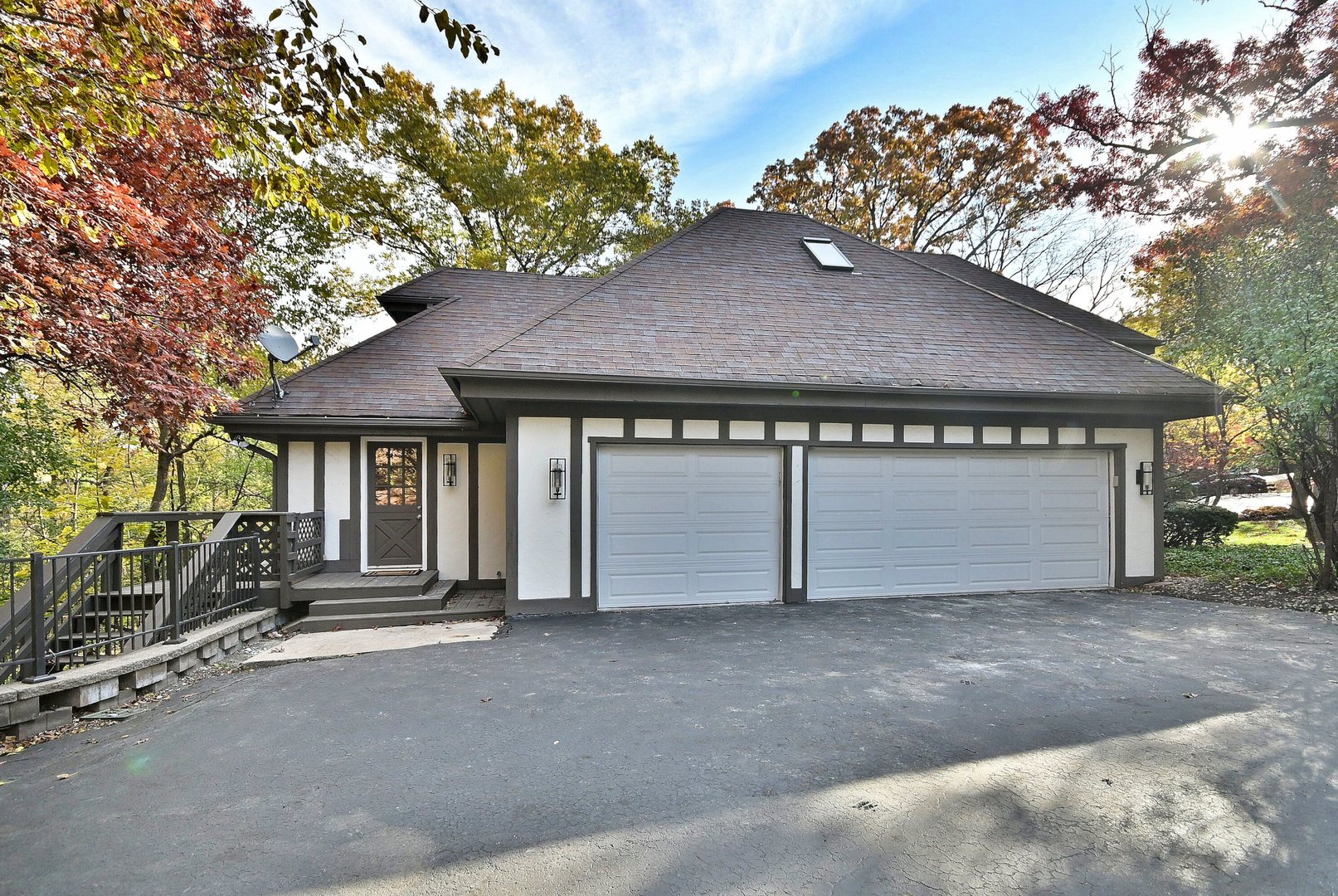 13 Woodgate Drive, Burr Ridge, IL 60527