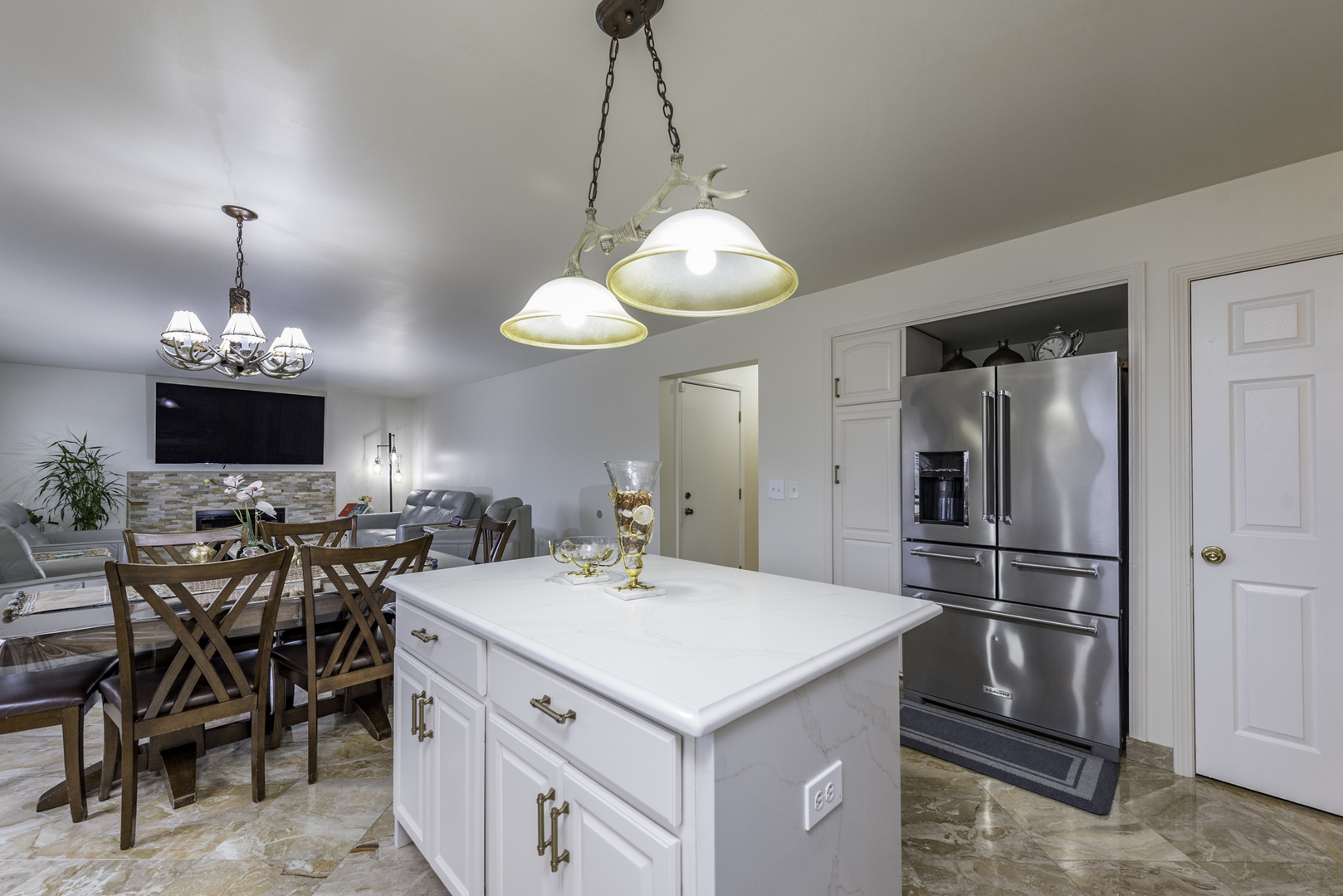 4109 Sarah Drive, Zion, IL 60099